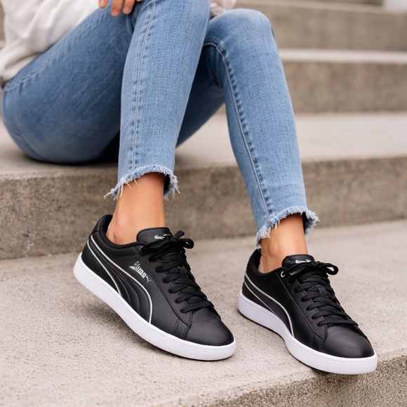 Puma Shoes - Puma Black Leather Sneakers Women’s 7.5 Classic Low Top White Sole Casual Shoes